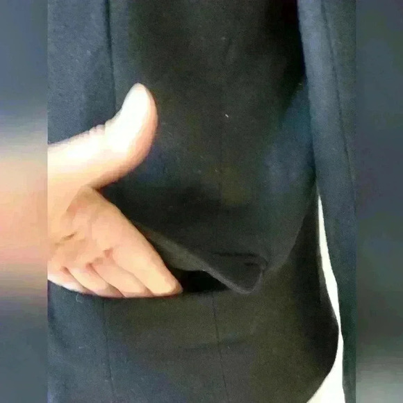 Abercrombie & Fitch navy wool blazer size large. - Picture 3 of 13